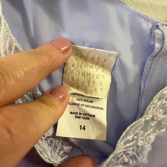 VINTAGE 80’s/90’s Lavender Dress 100%nylon - Picture 6 of 7